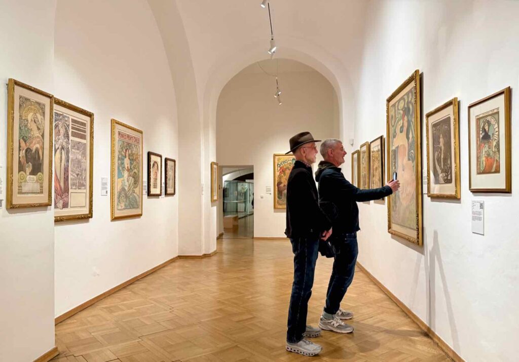 Prague-musee-Mucha-rue-Panska-palais-Kaunicky-vue-salle