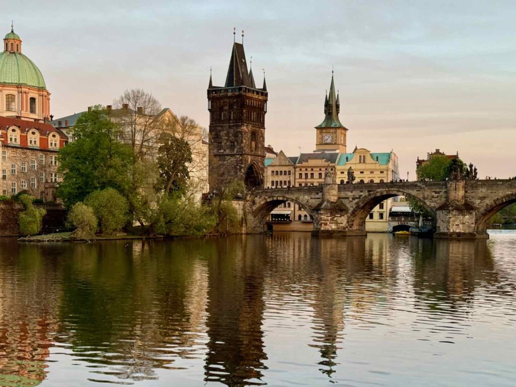 Prague-pont-Charles-un