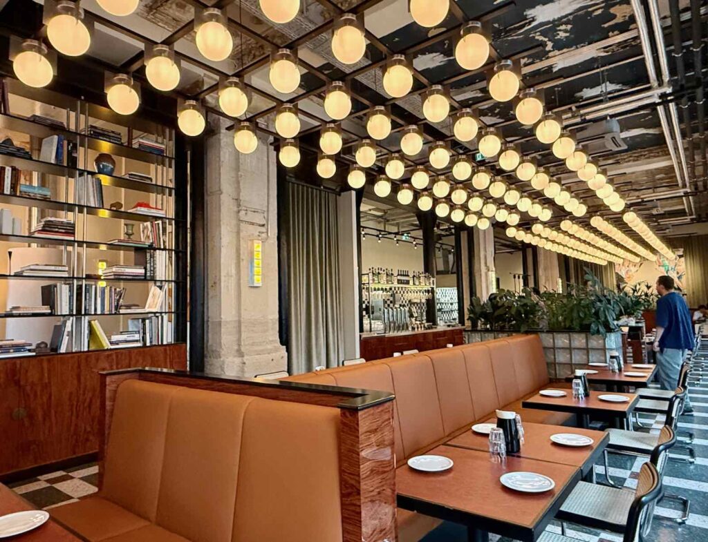 Vienne-hotel-Companion-salle-petit-dejeuner