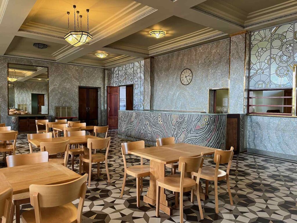 Buffet de la gare Saint-Quentin