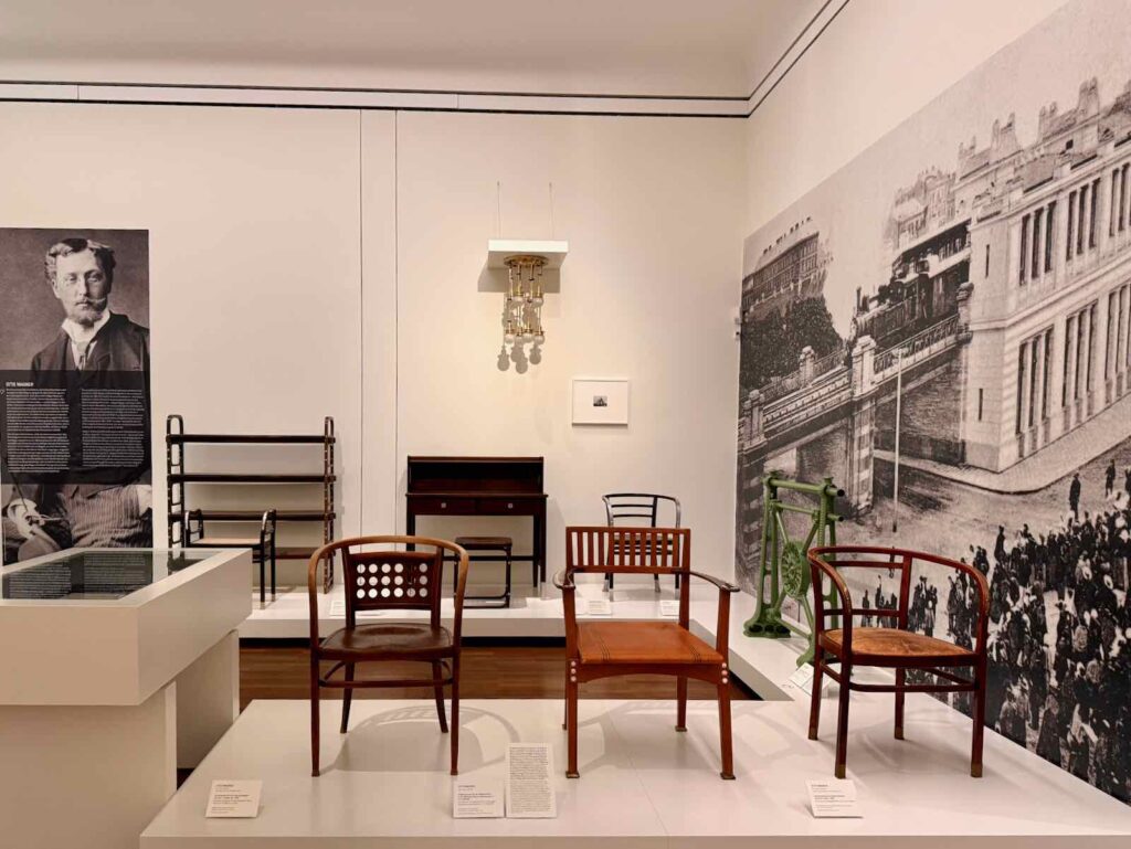 Mobilier signé Otto Wagner