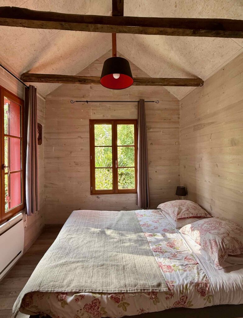 Amiens-hortillonnages-D-Une-Ile-a-l-autre-Au-Marais-chambre