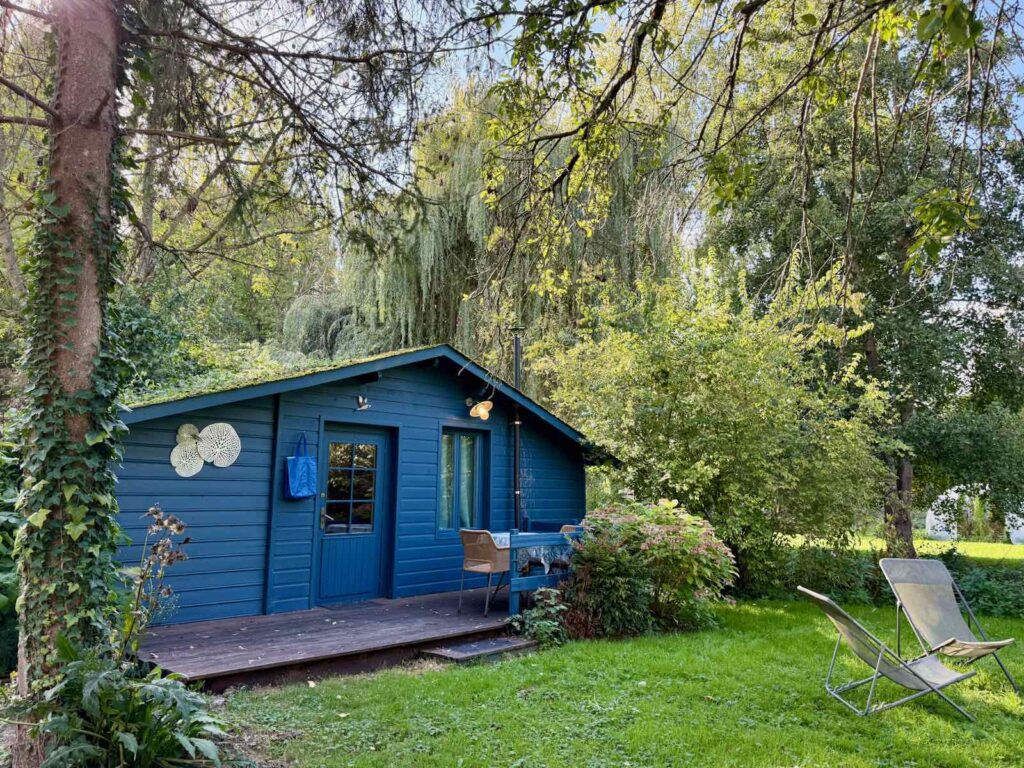 Amiens-hortillonnages-D-Une-Ile-a-l-autre-Nuit-sur-l-etang-exterieur